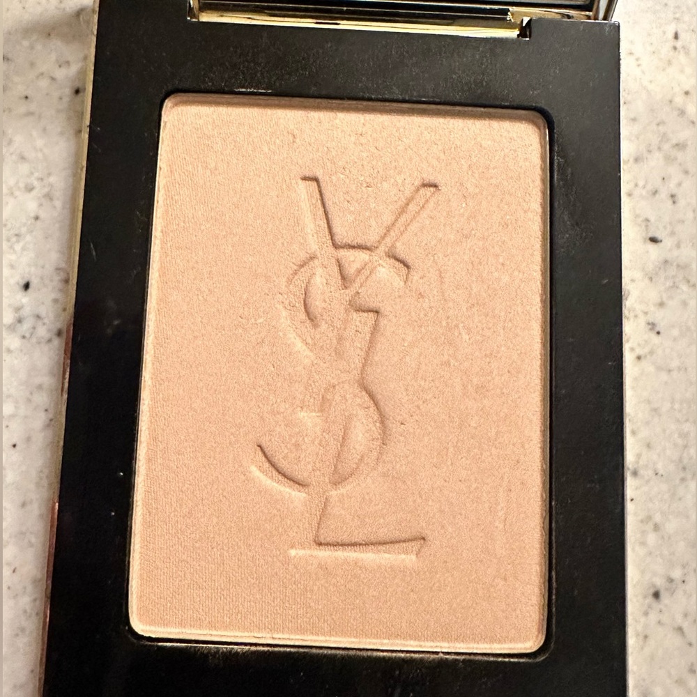 YSL HIGHLIGHTER